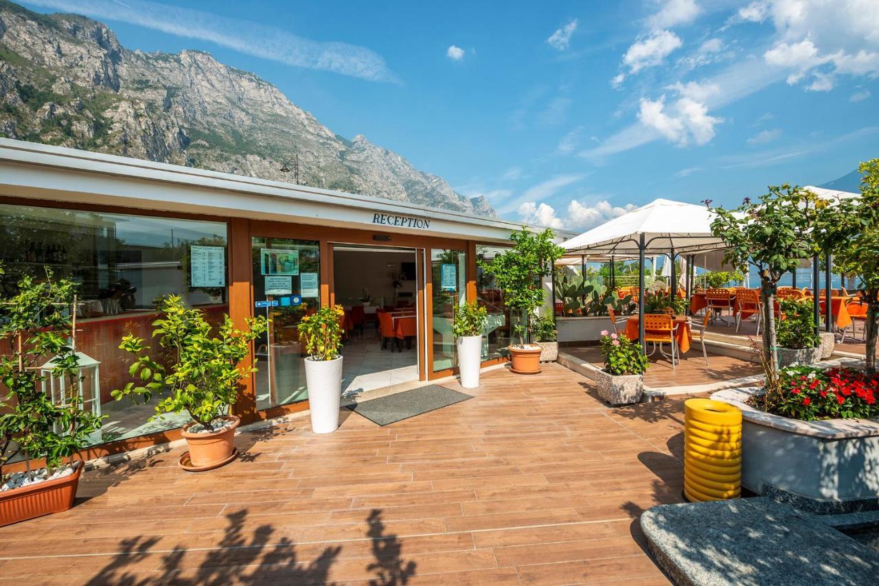 Garda Suite Hotel (Adults Only) Limone sul Garda Exteriör bild